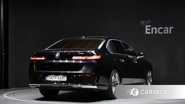 BMW 7 Series (G70) id 3026838 из Кореи 12