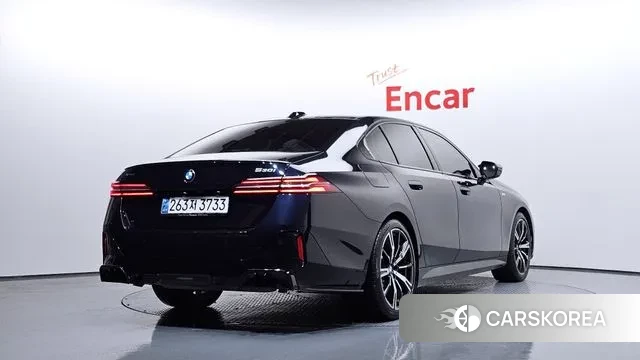 BMW 5 Series (G60) id 3405102 из Кореи 12