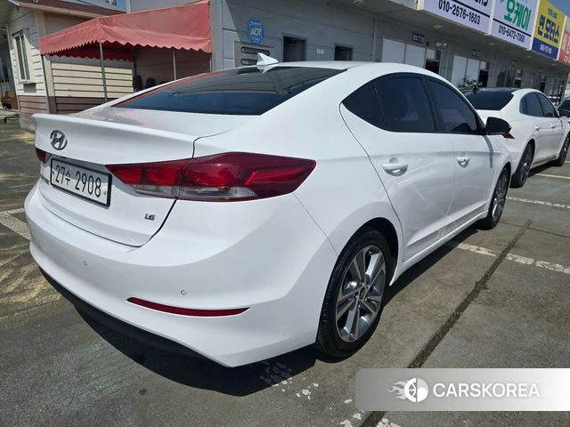 Hyundai Avante AD 2018 Белый из Кореи, фото 2