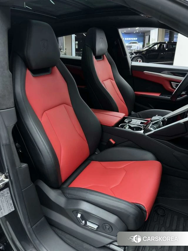 Lamborghini Urus id 4239215 из Китая 12
