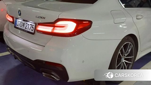 BMW 5 Series (G30) id 3819684 из Кореи 11