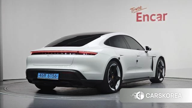 Porsche Taycan id 4433613 из Кореи 12