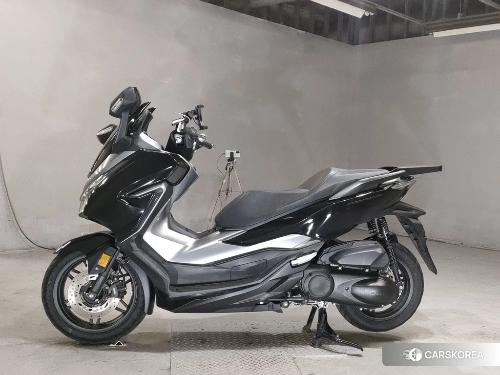 Проданный Honda FORZA 2018 из Японии