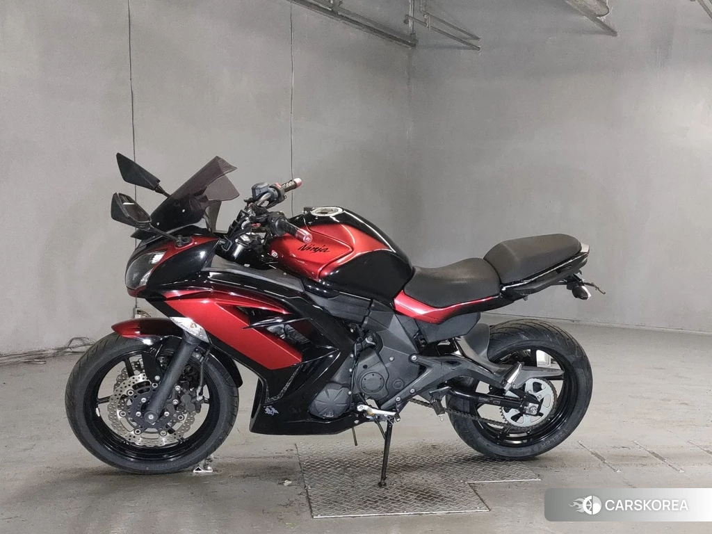 Проданный Kawasaki NINJA 400 2017 из Японии