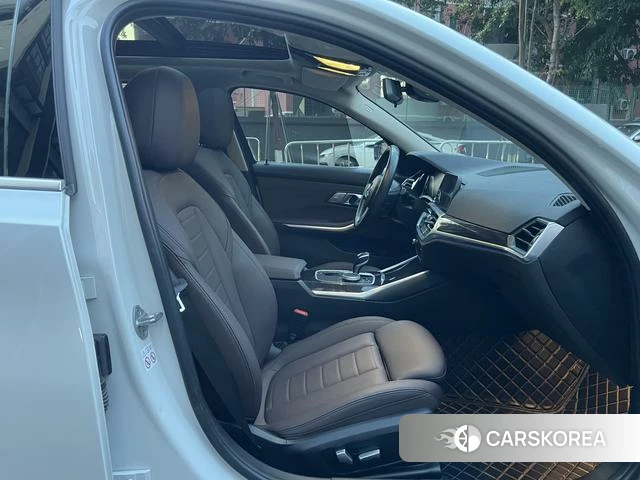BMW 3 series id 4297623 из Китая 9
