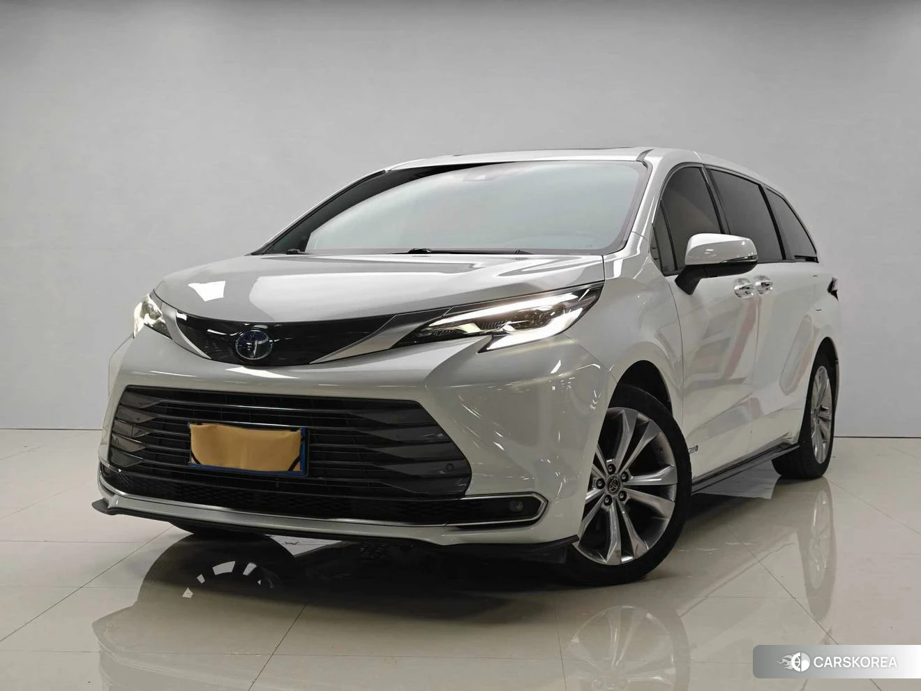 Toyota Saina id 4486604 из Китая 12