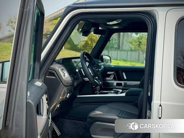 Mercedes-Benz G-class 2023 Белый из Китая, фото 2