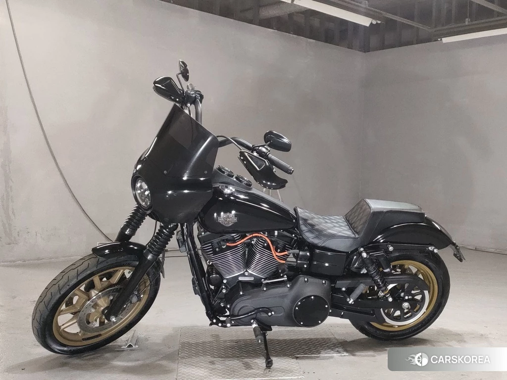 Проданный Harley-Davidson Dyna Low Rider FXDLS1800 2017 из Японии, фото 2