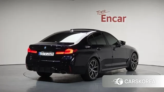 BMW 5 Series (G30) id 3185697 из Кореи 12