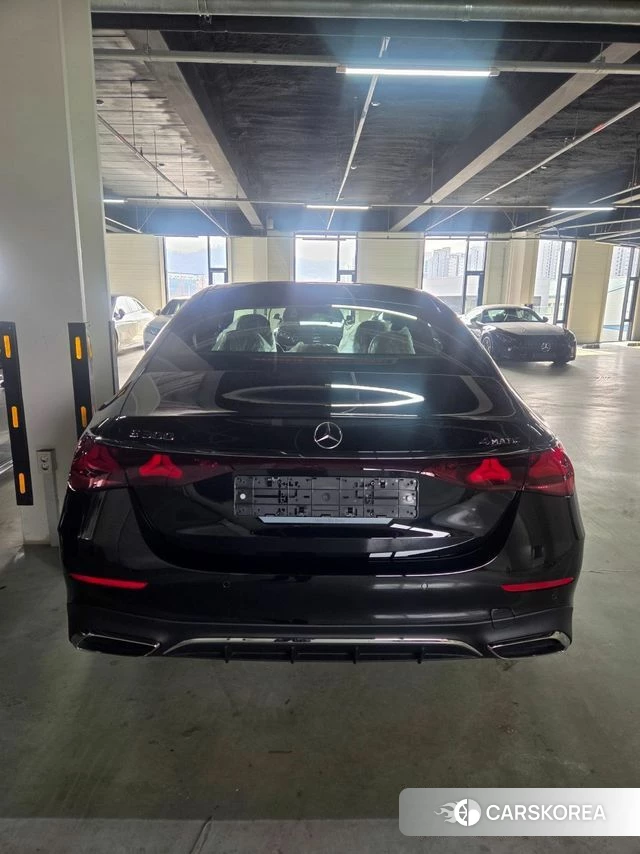 Mercedes-Benz E-Class W214 2026 Черный из Кореи, фото 2