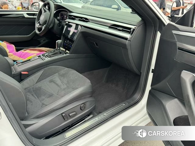 Volkswagen CC 2025 Белый из Китая, фото 4