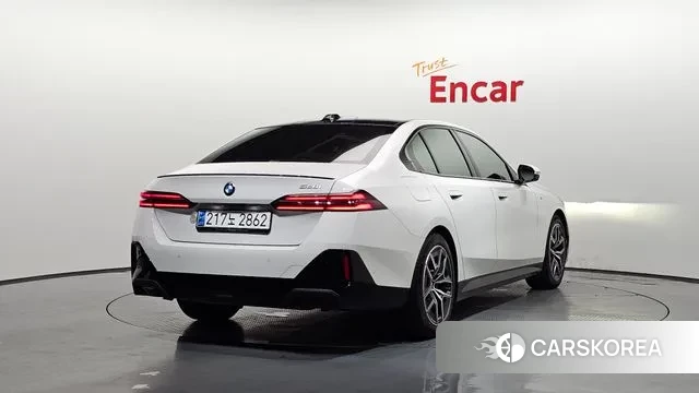 BMW 5 Series (G60) id 3057924 из Кореи 12