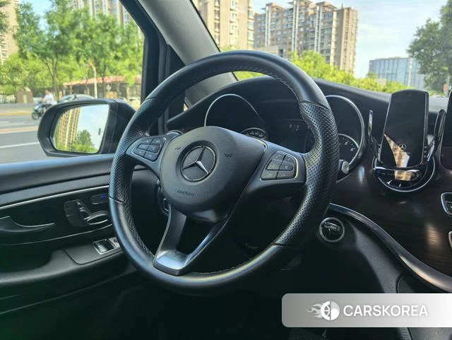 Mercedes-Benz V-class 2022 Черный из Китая, фото 2