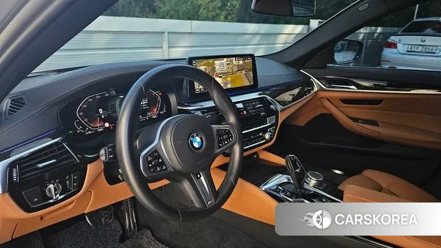 BMW 5 Series (G30) 2021 Серый из Кореи, фото 2