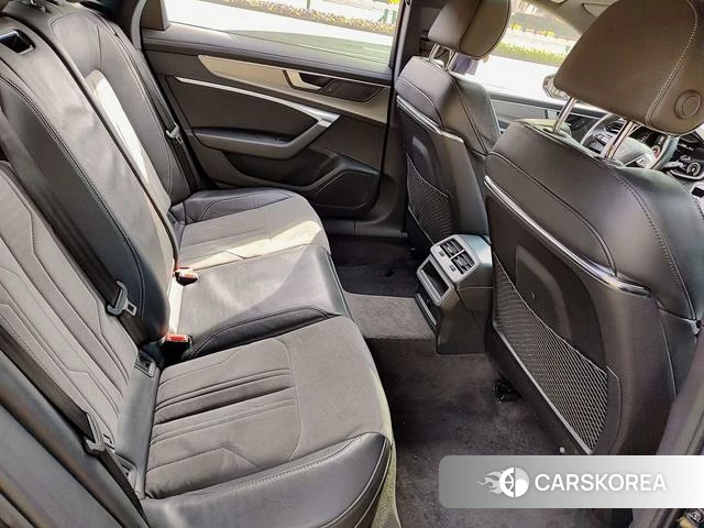 Audi A6L 2022 Черный из Китая, фото 2