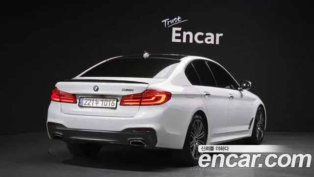 BMW 5 Series (G30) id 2876640 из Кореи 12