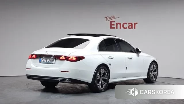 Mercedes-Benz E-Class W214 id 3700759 из Кореи 12