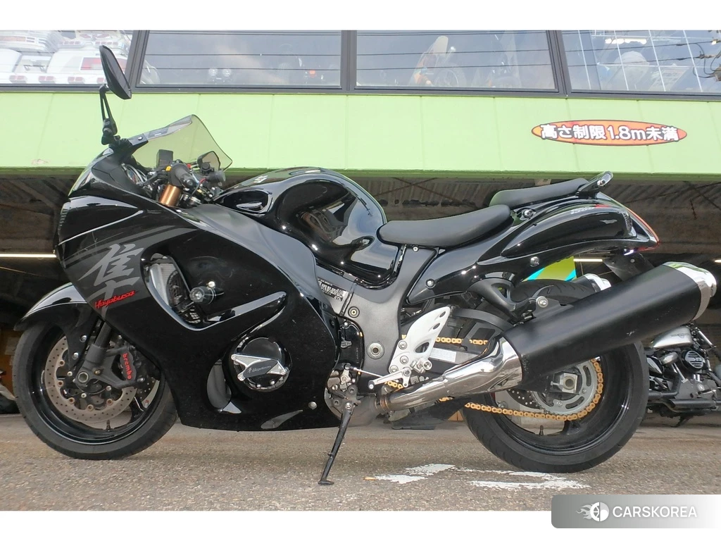 Проданный Suzuki GSX1300R HAYABUSA 2018 из Японии