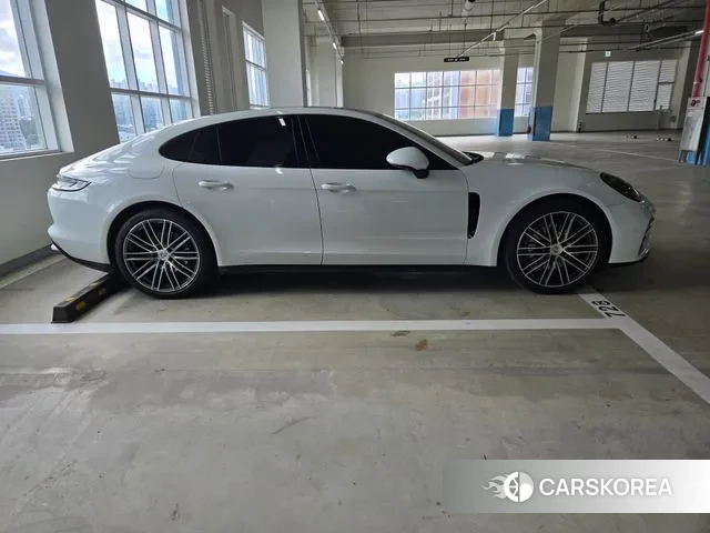 Porsche Panamera (971) 2018 Белый из Кореи, фото 2