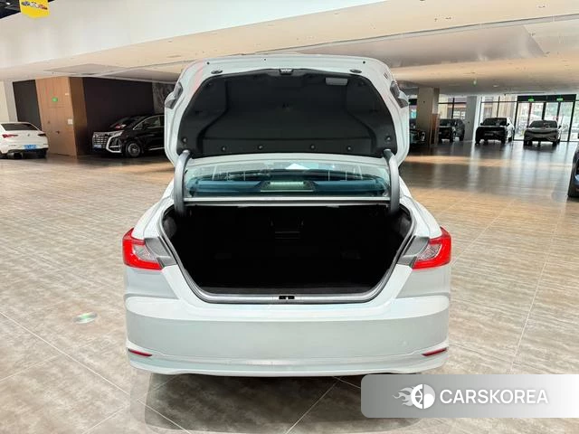 Toyota Camry id 4365822 из Китая 12