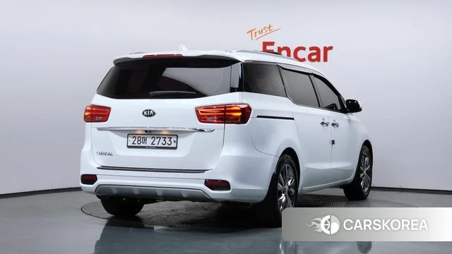 Kia The New Carnival id 3942601 из Кореи 12