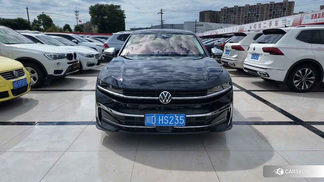Volkswagen Magotan 2024 Черный из Китая, фото 2