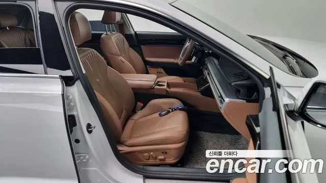 Hyundai Grandeur (GN7) id 2618225 из Кореи 12