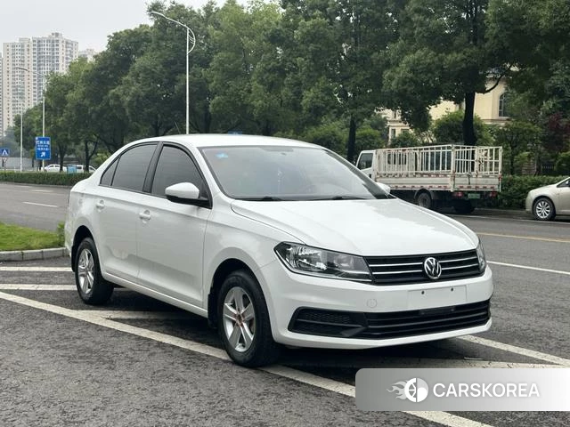 Volkswagen Santana 2022 Белый из Китая, фото 3