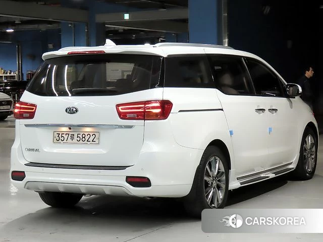 Kia The New Carnival id 4652246 из Кореи 12