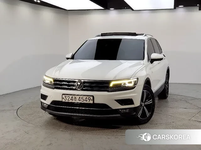 Volkswagen Tiguan second Generation 2019 Белый из Кореи, фото 2
