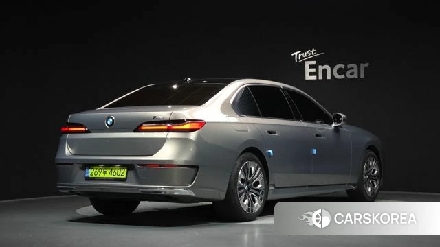 BMW 7 Series (G70) id 4650347 из Кореи 12