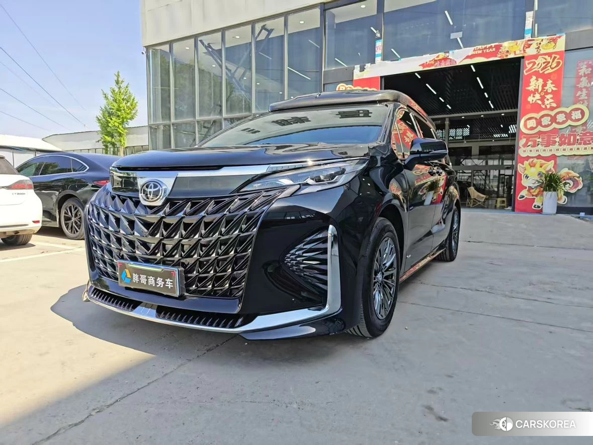 Toyota Saina 2024 Черный из Китая, фото 6