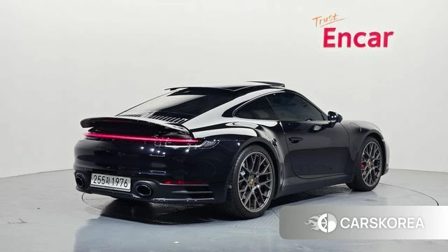 Porsche 911(992) id 4225072 из Кореи 12