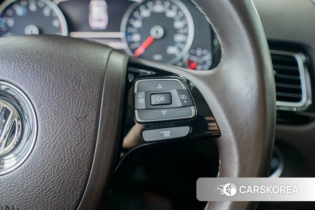 Volkswagen Touareg id 4215214 из Китая 12