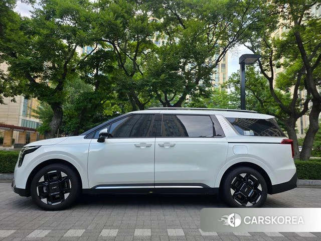 Kia The New Carnival 4th Generation 2025 Белый из Кореи, фото 2