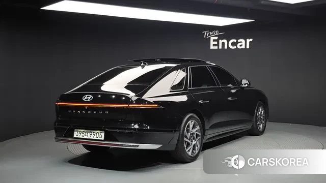 Hyundai Grandeur Hybrid (GN7) id 3400012 из Кореи 12