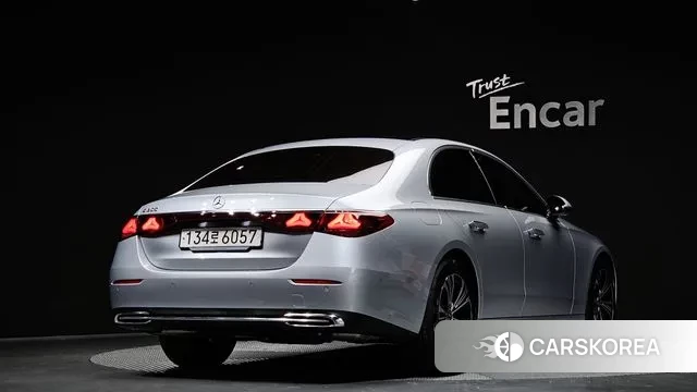 Mercedes-Benz E-Class W214 id 3590569 из Кореи 12