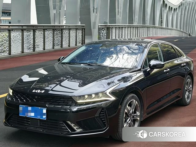 Kia K5 2021 Черный из Китая, фото 2