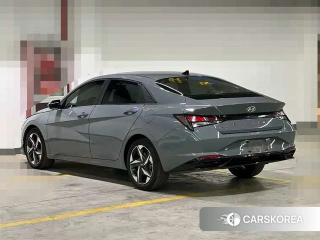 Hyundai Elantra 2022 Темно-серый из Китая, фото 5