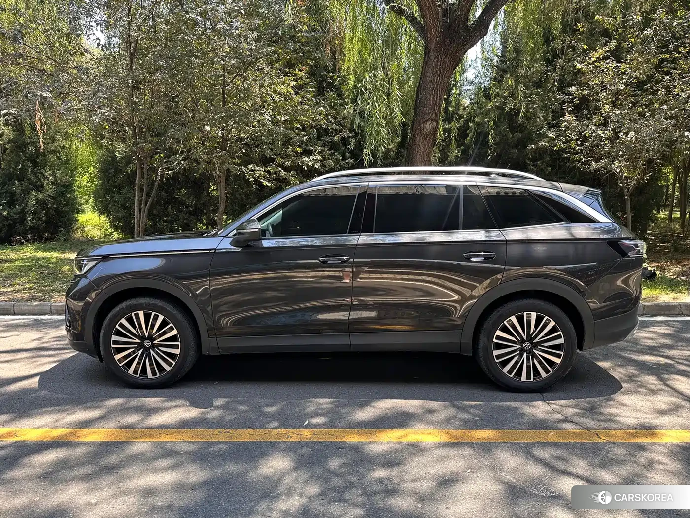 Volkswagen Tavendor 2023 Черный из Китая, фото 4