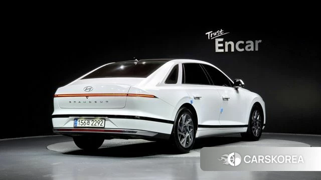 Hyundai Grandeur (GN7) id 4480822 из Кореи 12