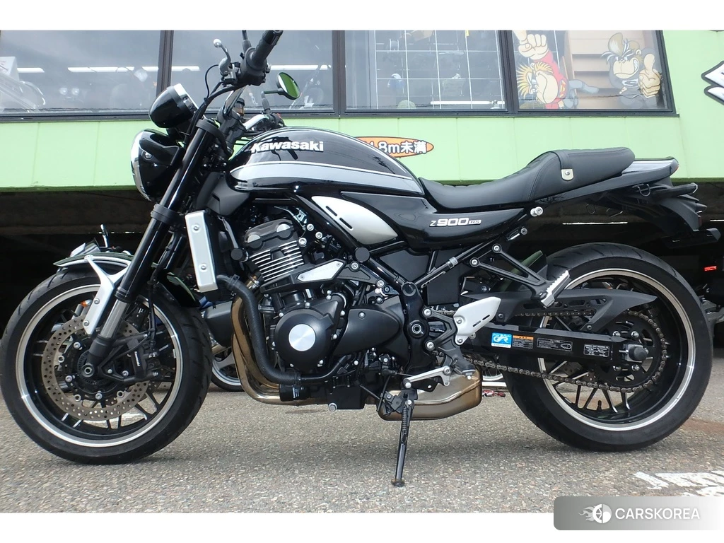 Проданный Kawasaki Z900RS 2021 из Японии