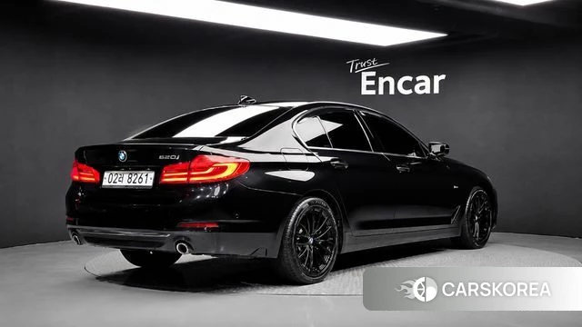 BMW 5 Series (G30) id 4587469 из Кореи 12