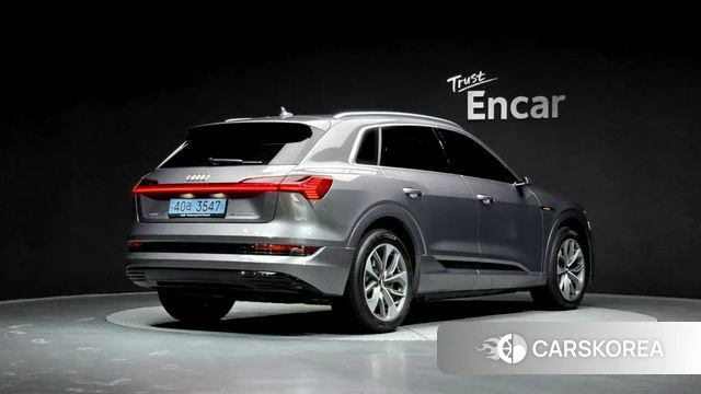 Audi e-Tron id 4019382 из Кореи 12
