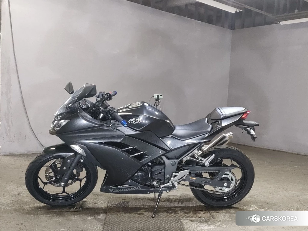 Проданный Kawasaki NINJA 250 2016 из Японии, фото 2