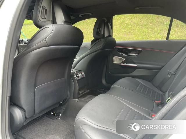 Mercedes-Benz Class C 2022 Белый из Китая, фото 2