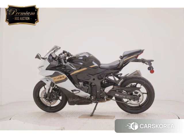 Kawasaki ZX-4R SE 2026 из Японии