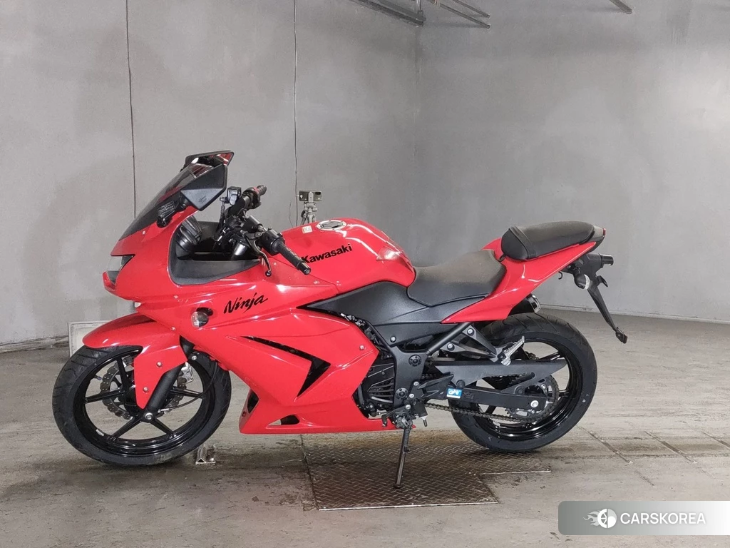 Проданный Kawasaki NINJA 250R 2012 из Японии, фото 2