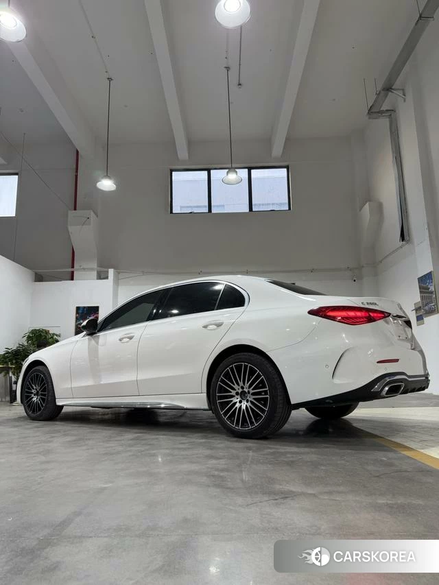 Mercedes-Benz Class C 2023 Белый из Китая, фото 5