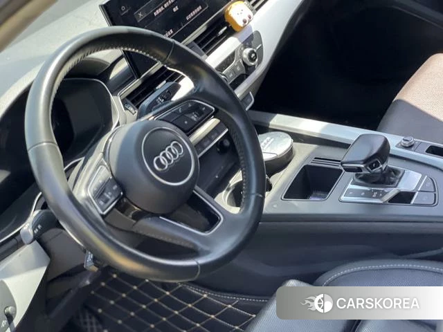Audi A4L id 4313304 из Китая 9